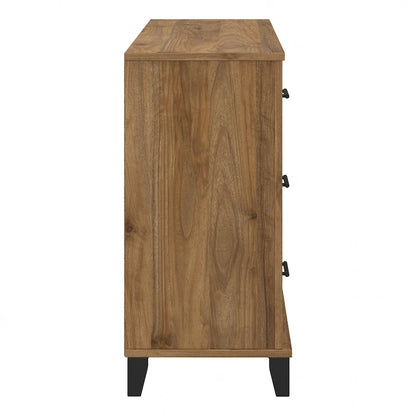 Commode grise texturée à grain de bois de style transitionnel