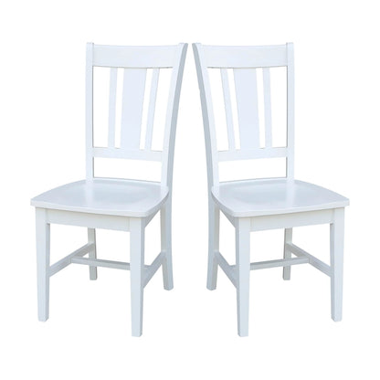 Chaises à dossier en bois massif, deux chaises par lot