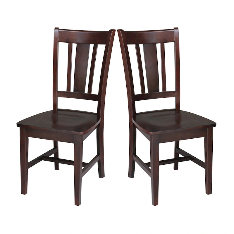 Chaises à dossier en bois massif, deux chaises par lot