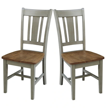 Chaises à dossier en bois massif, deux chaises par lot