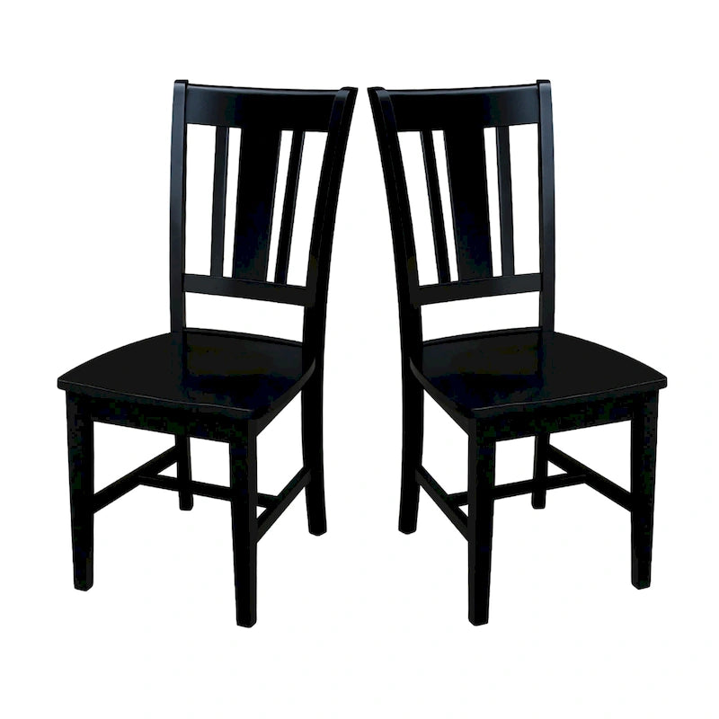 Chaises à dossier en bois massif, deux chaises par lot