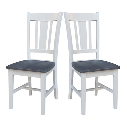 Chaises à dossier en bois massif, deux chaises par lot