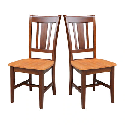 Chaises à dossier en bois massif, deux chaises par lot