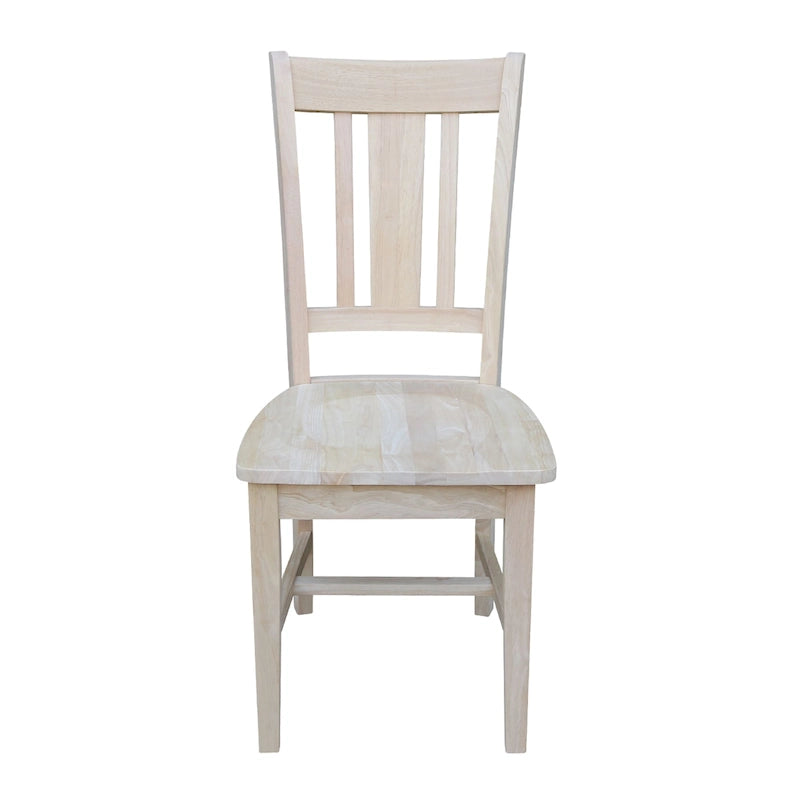 Chaises à dossier en bois massif, deux chaises par lot