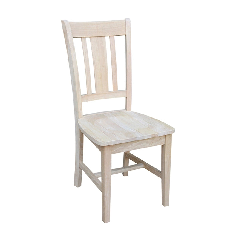 Chaises à dossier en bois massif, deux chaises par lot