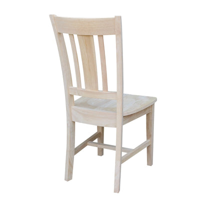 Chaises à dossier en bois massif, deux chaises par lot