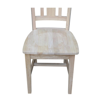 Chaises à dossier en bois massif, deux chaises par lot