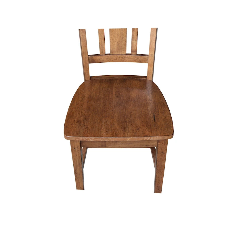Chaises à dossier en bois massif, deux chaises par lot